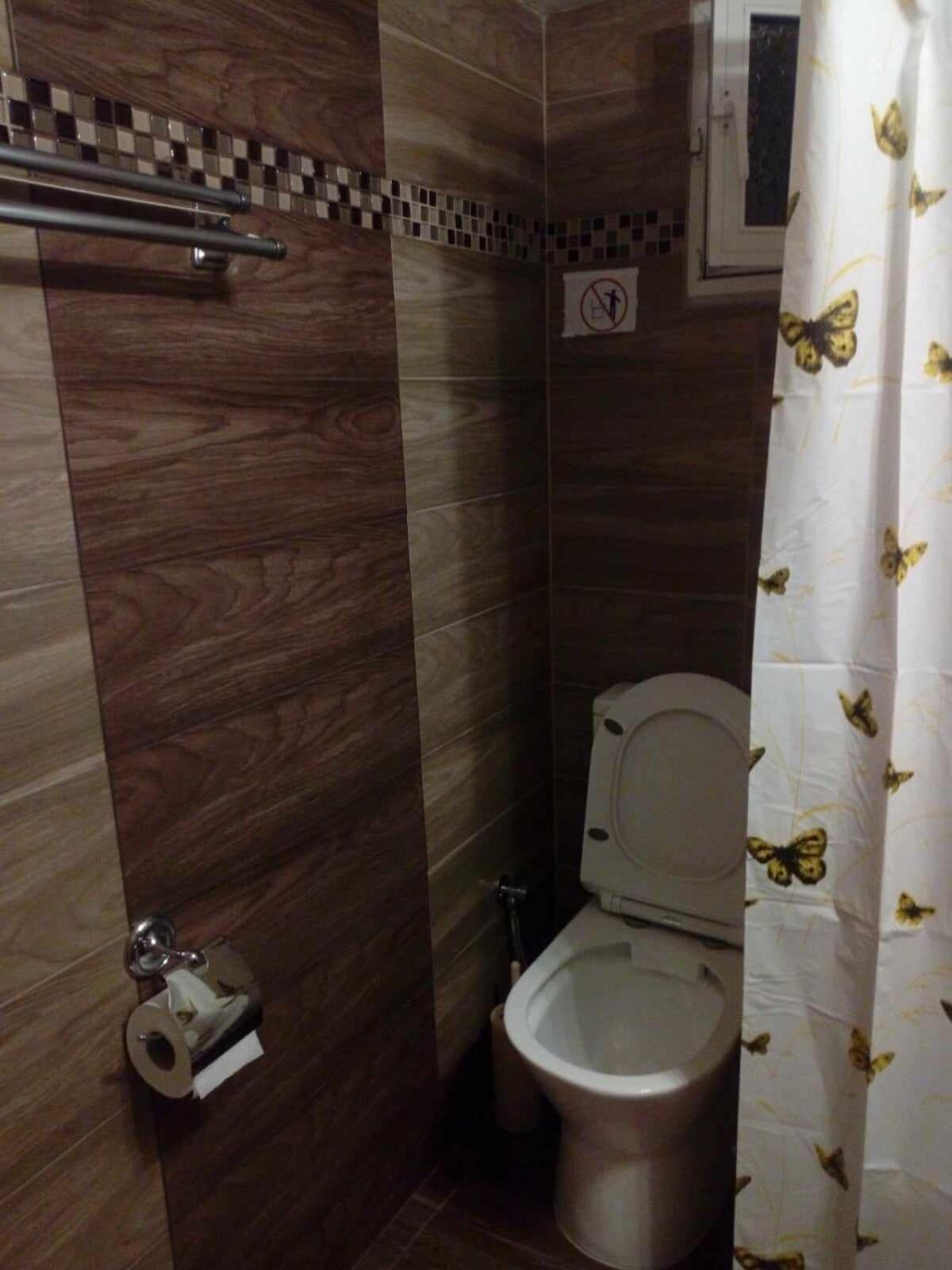 Livadia  Spiros Apartments מראה חיצוני תמונה
